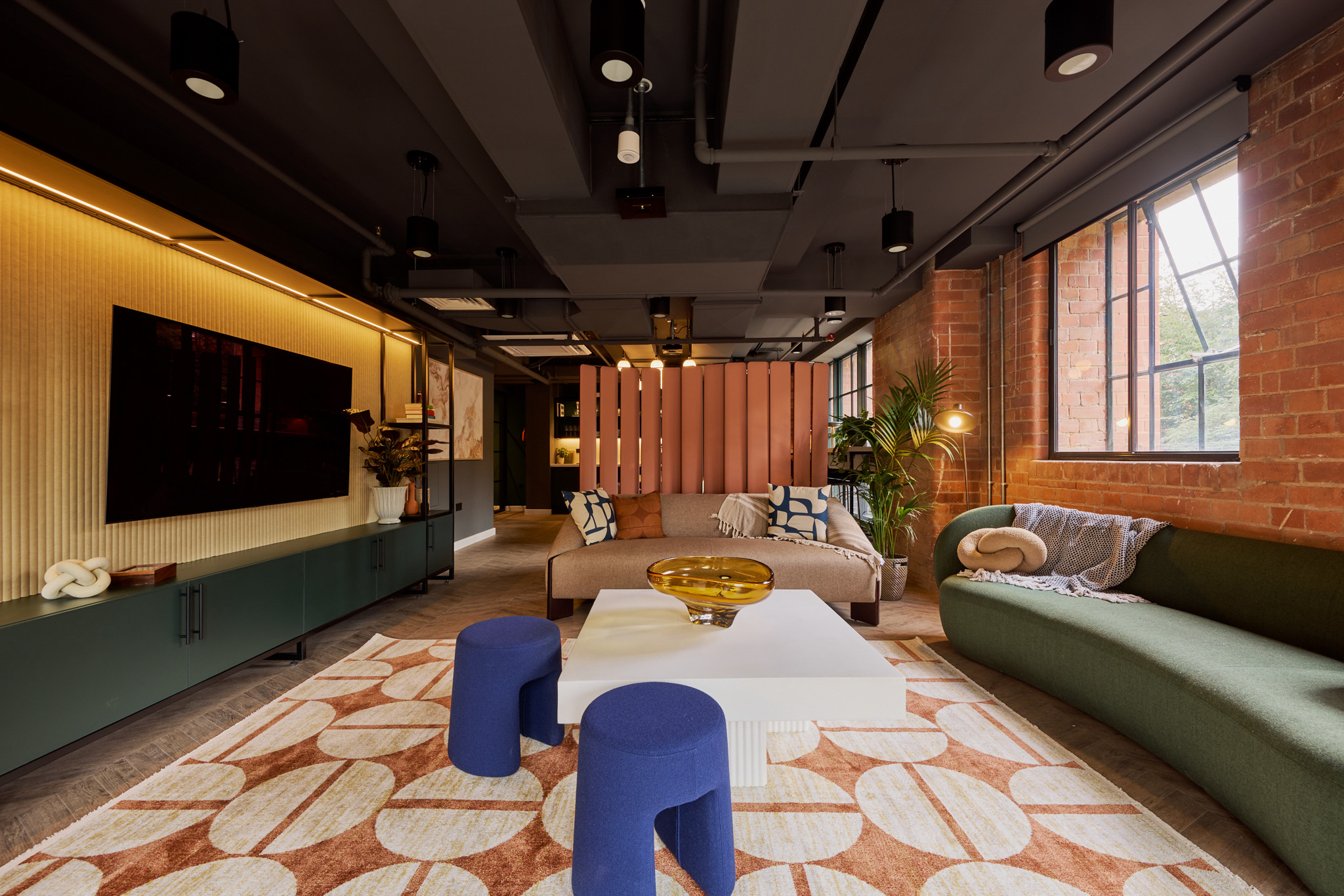 BWW-Amenity-032L