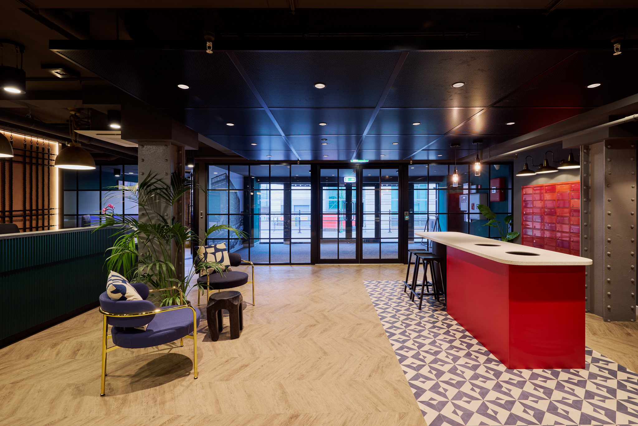 BWW-Amenity-124L
